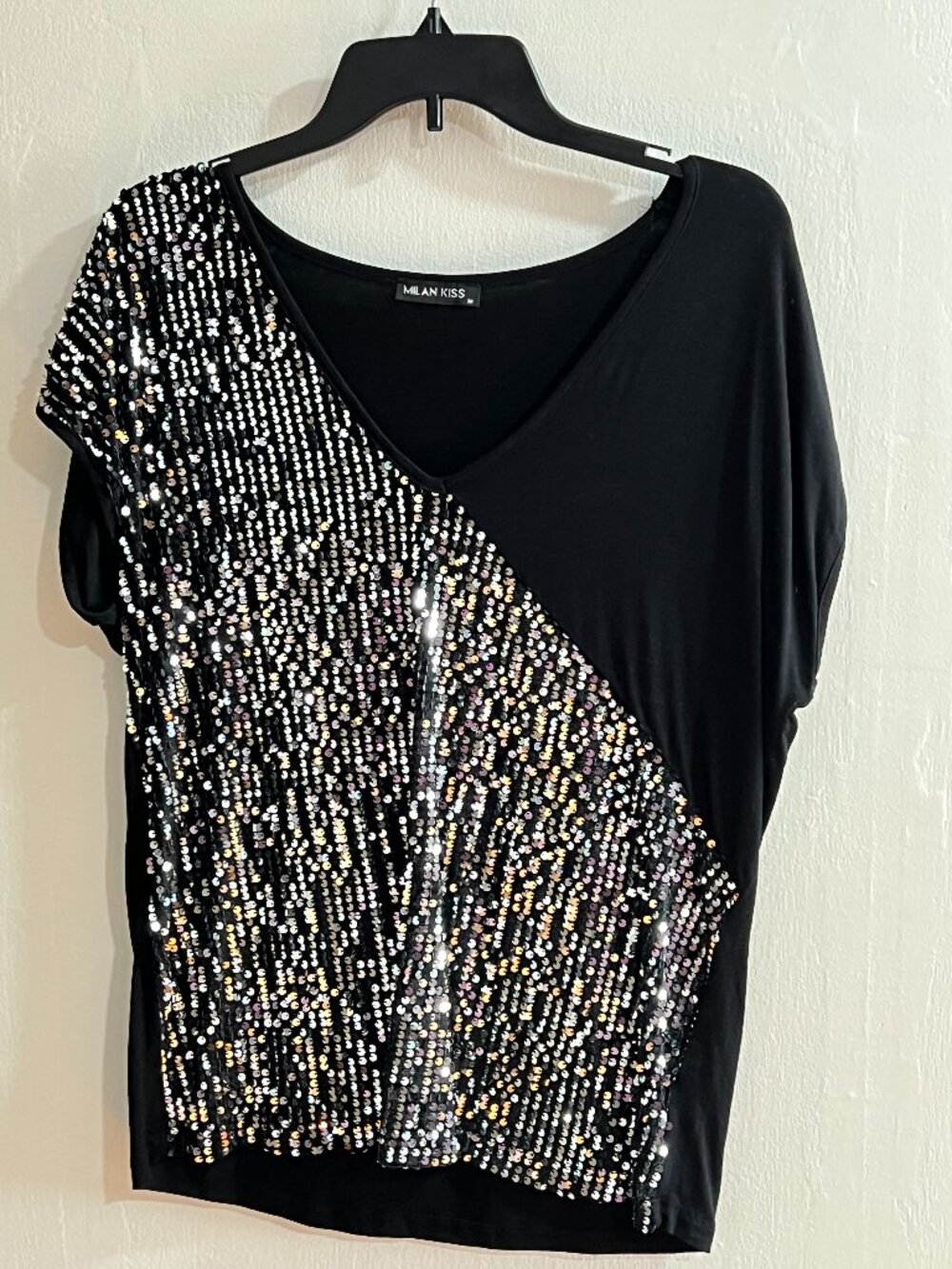 Milan Kiss Silver Sequin Black Shirt, Medium